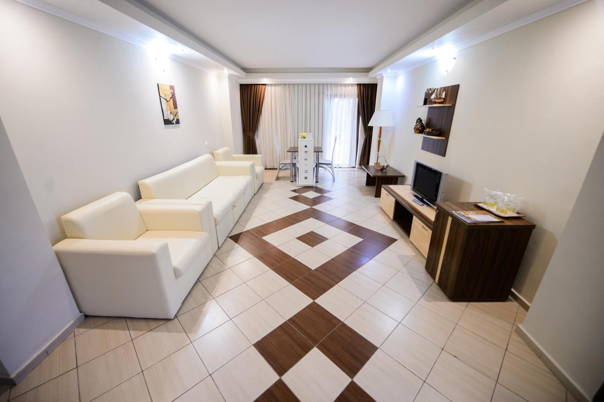Holiday Olimp Hotel Rum bild